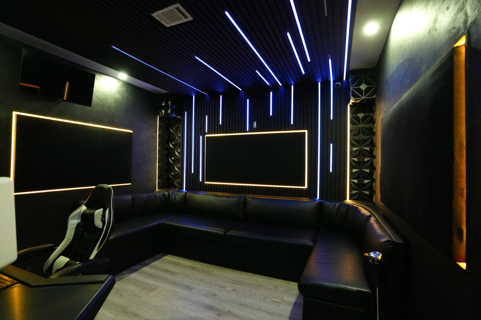 Jupiter room at LoudHouse Studios — view 2
